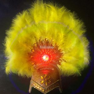 Casco COMPARSA con Plumas Luminosa (LED) Color AMARILLO