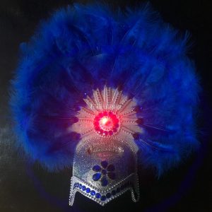 Casco COMPARSA con Plumas Luminosa (LED) Color AZUL - Imagen 2
