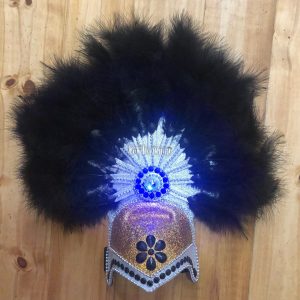 Casco COMPARSA con Plumas Luminosa (LED) Color NEGRO