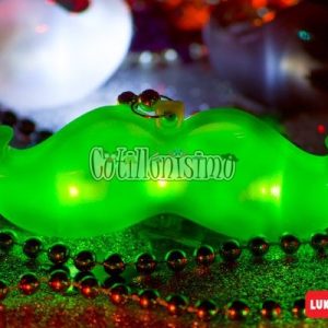 Collar Bigote con Perlas (LED)